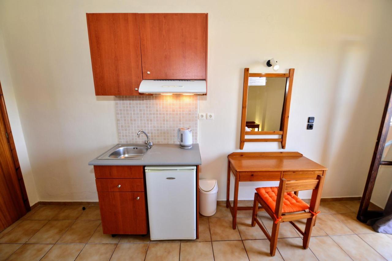 Vergas Hotel Malia ภายนอก รูปภาพ
