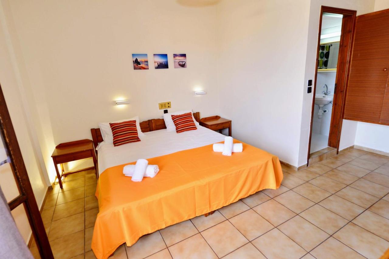 Vergas Hotel Malia ภายนอก รูปภาพ