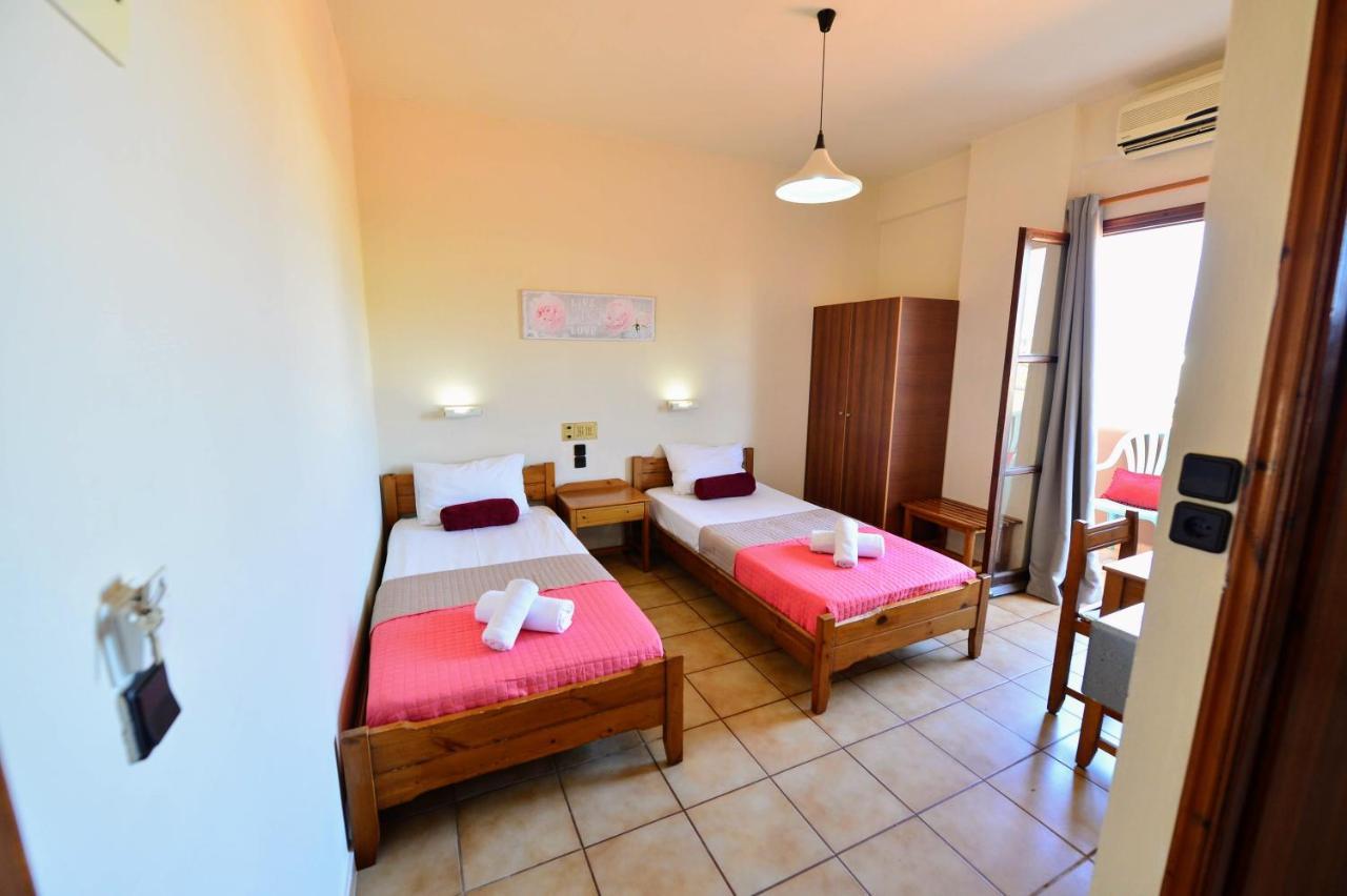 Vergas Hotel Malia ภายนอก รูปภาพ