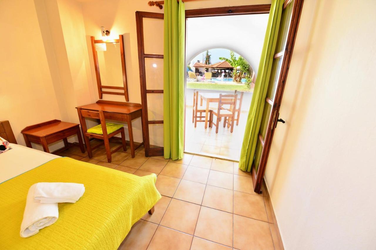 Vergas Hotel Malia ภายนอก รูปภาพ