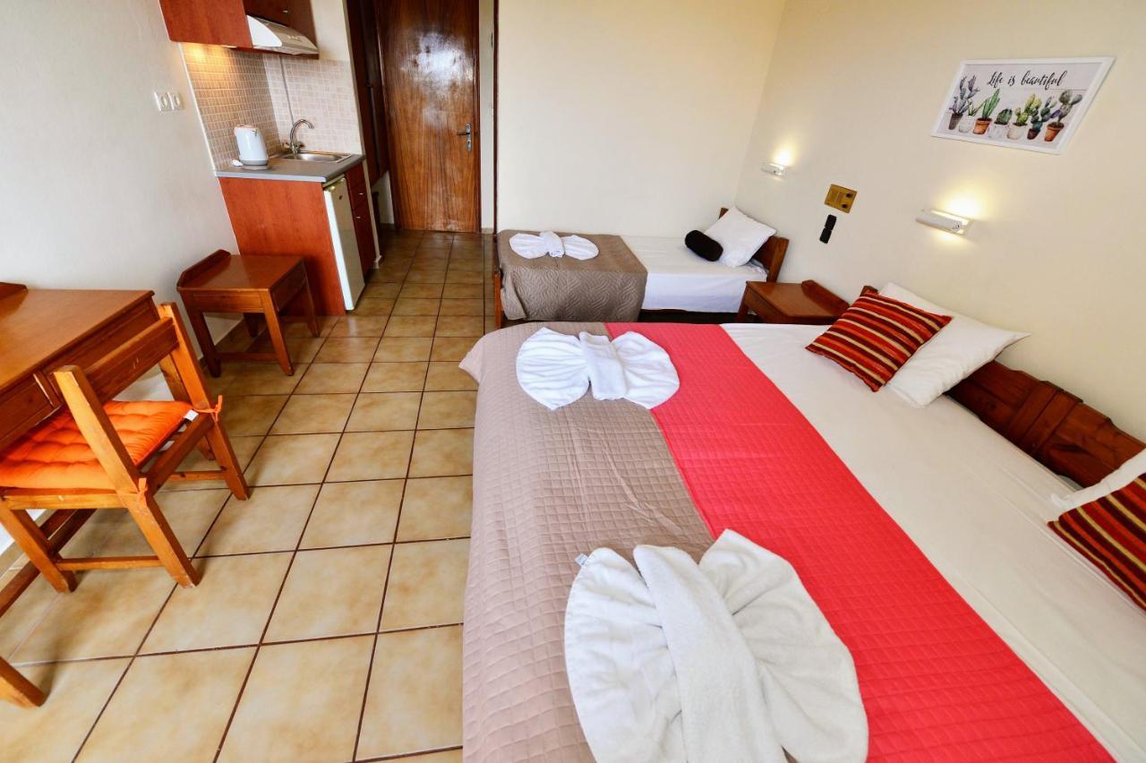 Vergas Hotel Malia ภายนอก รูปภาพ