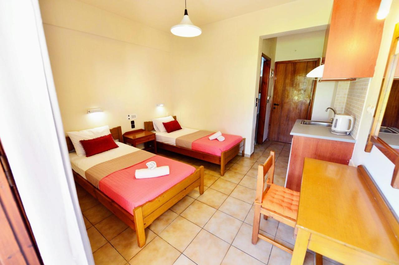 Vergas Hotel Malia ภายนอก รูปภาพ