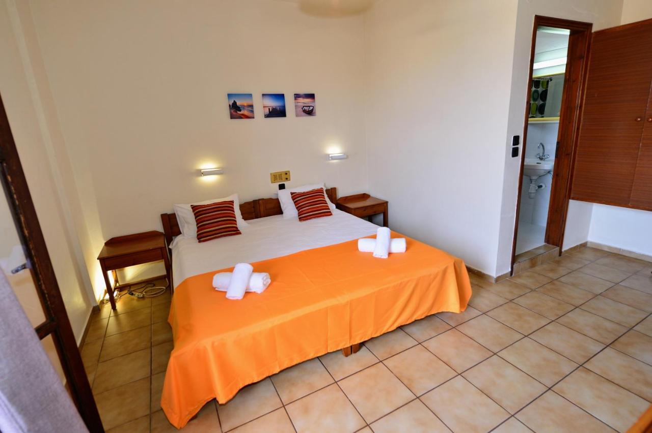 Vergas Hotel Malia ภายนอก รูปภาพ